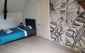 Le Castel - Dormir Comme A La Maison -